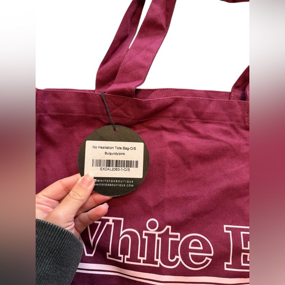 White Fox No Hesitation Tote Bag in Burgundy/Pink - Picture 5 of 9